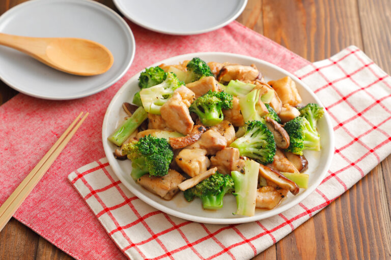【サステナブルレシピ】鶏肉とまるごとブロッコリーの中華炒め