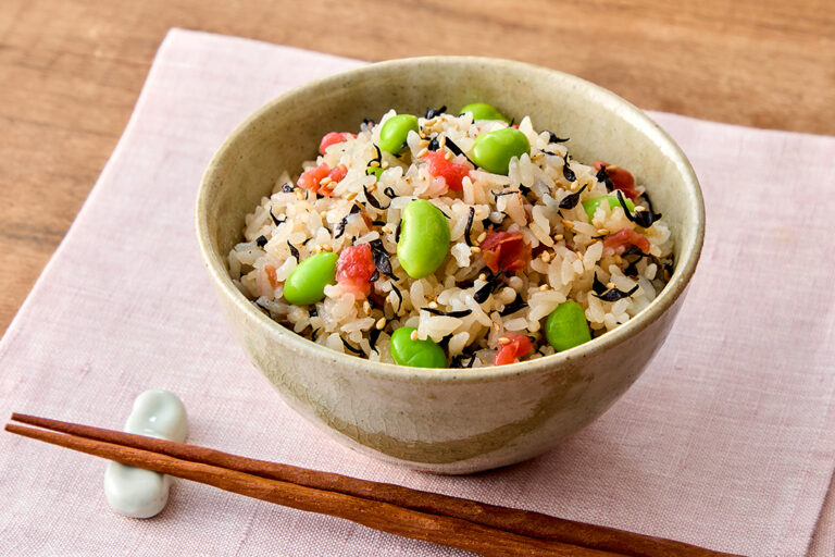 枝豆と梅の炊き込みごはん