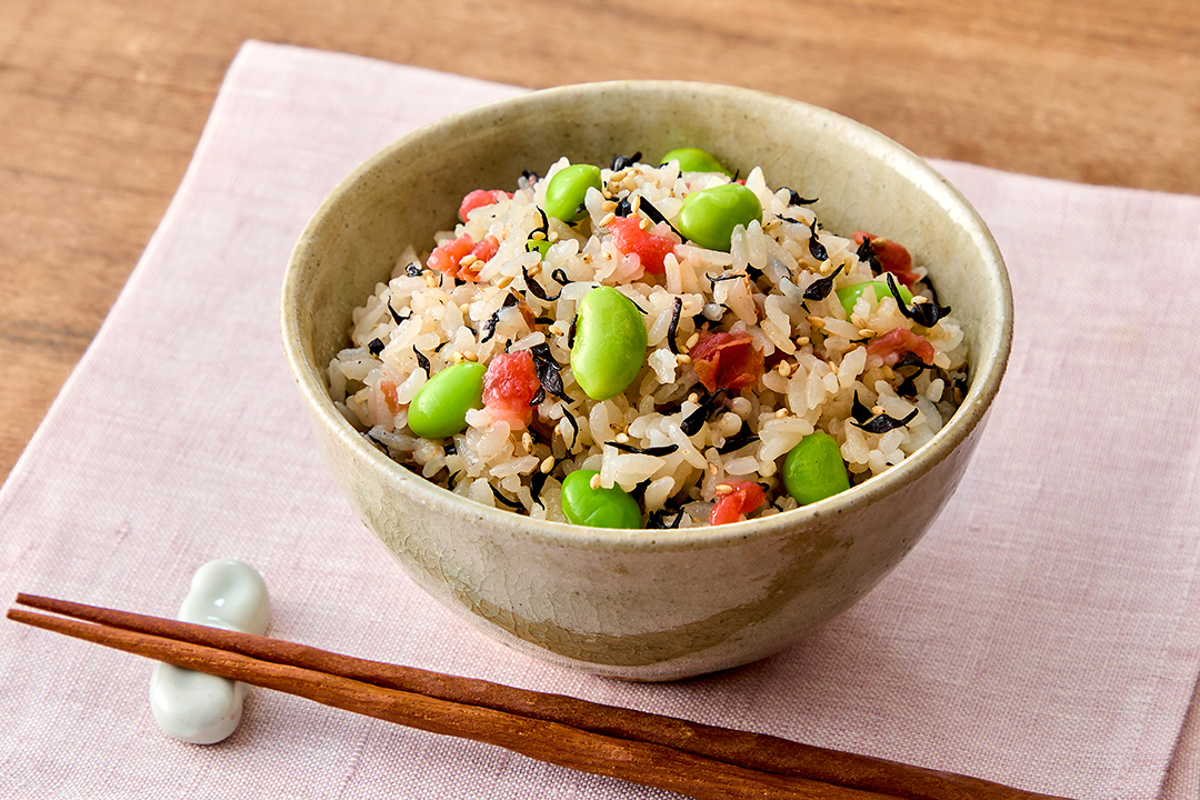 枝豆と梅の炊き込みごはん