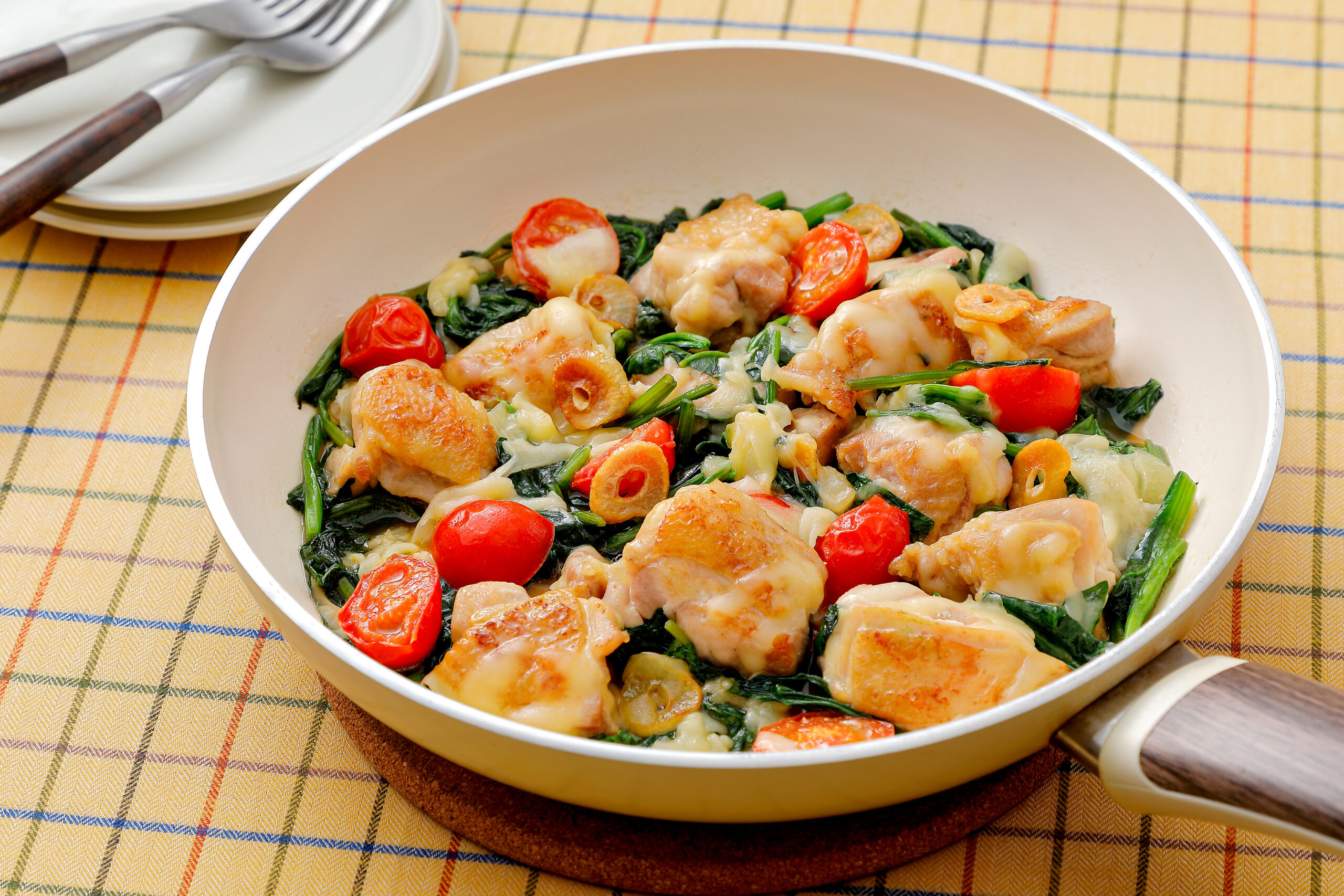 鶏肉とほうれん草のワンパンチーズ焼き_2