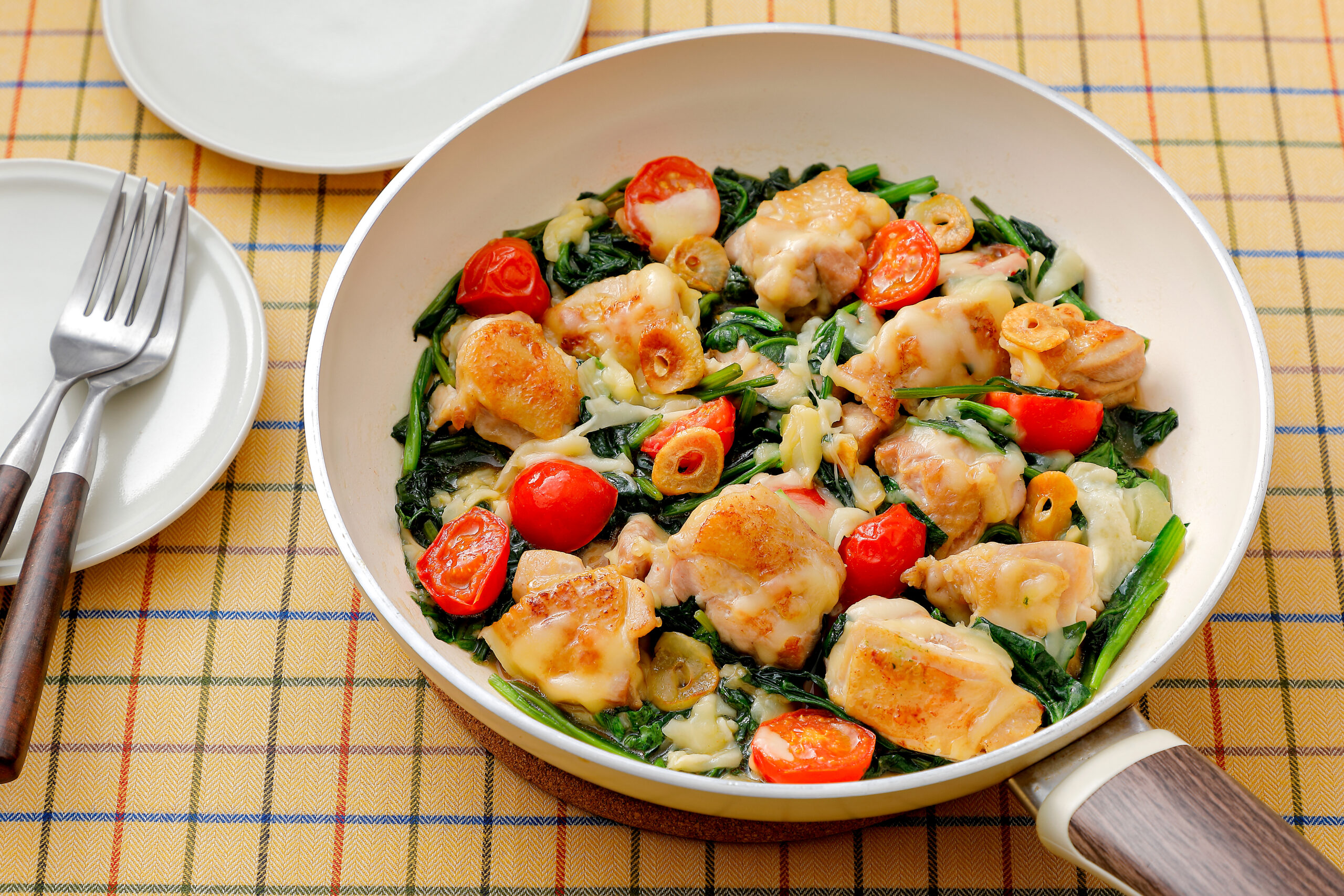 鶏肉とほうれん草のワンパンチーズ焼き_1