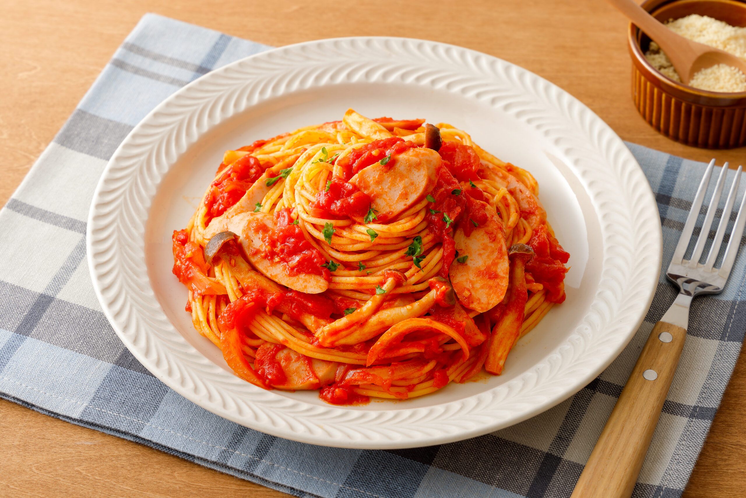 魚肉ソーセージのトマトソースパスタ_2