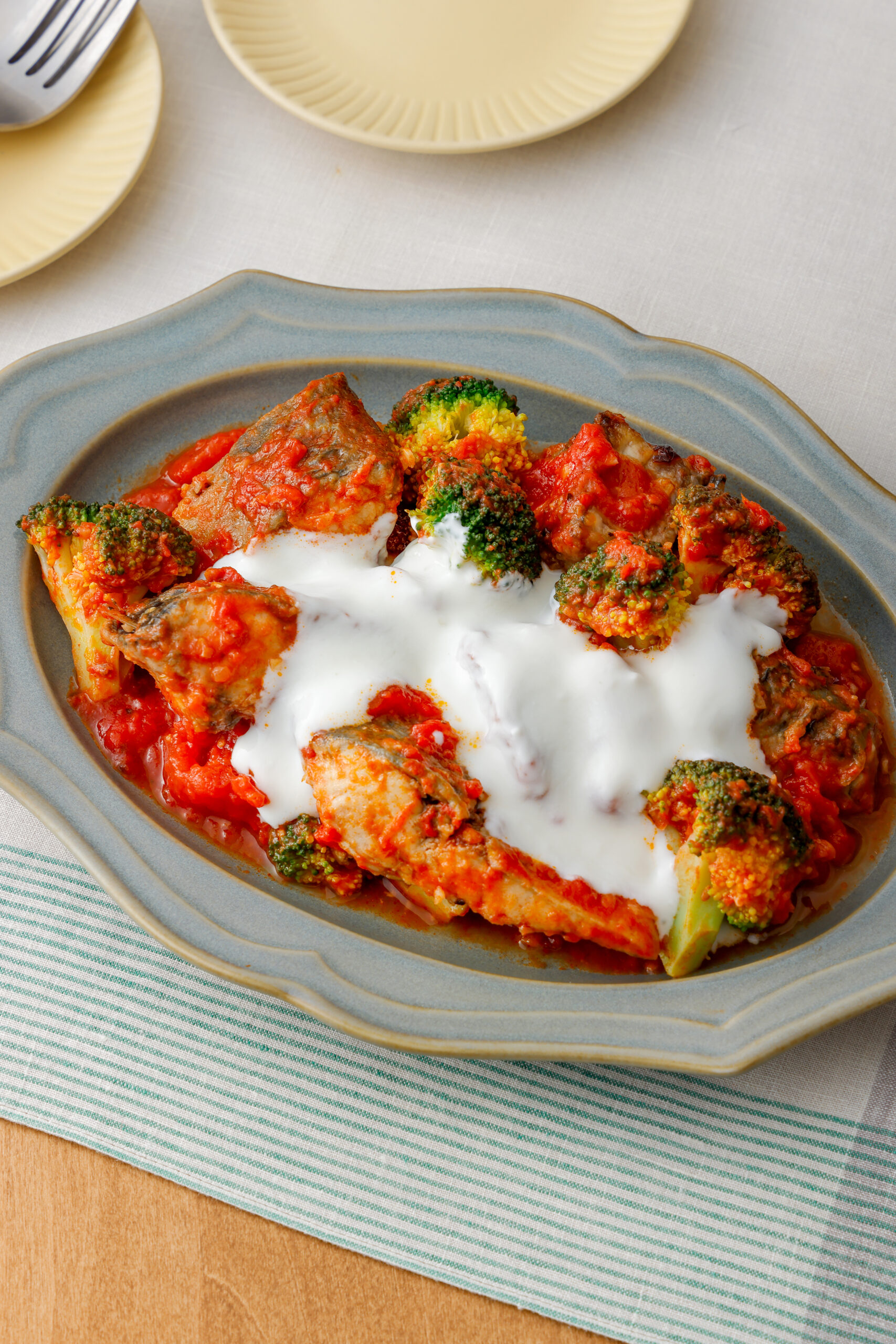 さばのトマト煮　ヨーグルトソースかけ_3