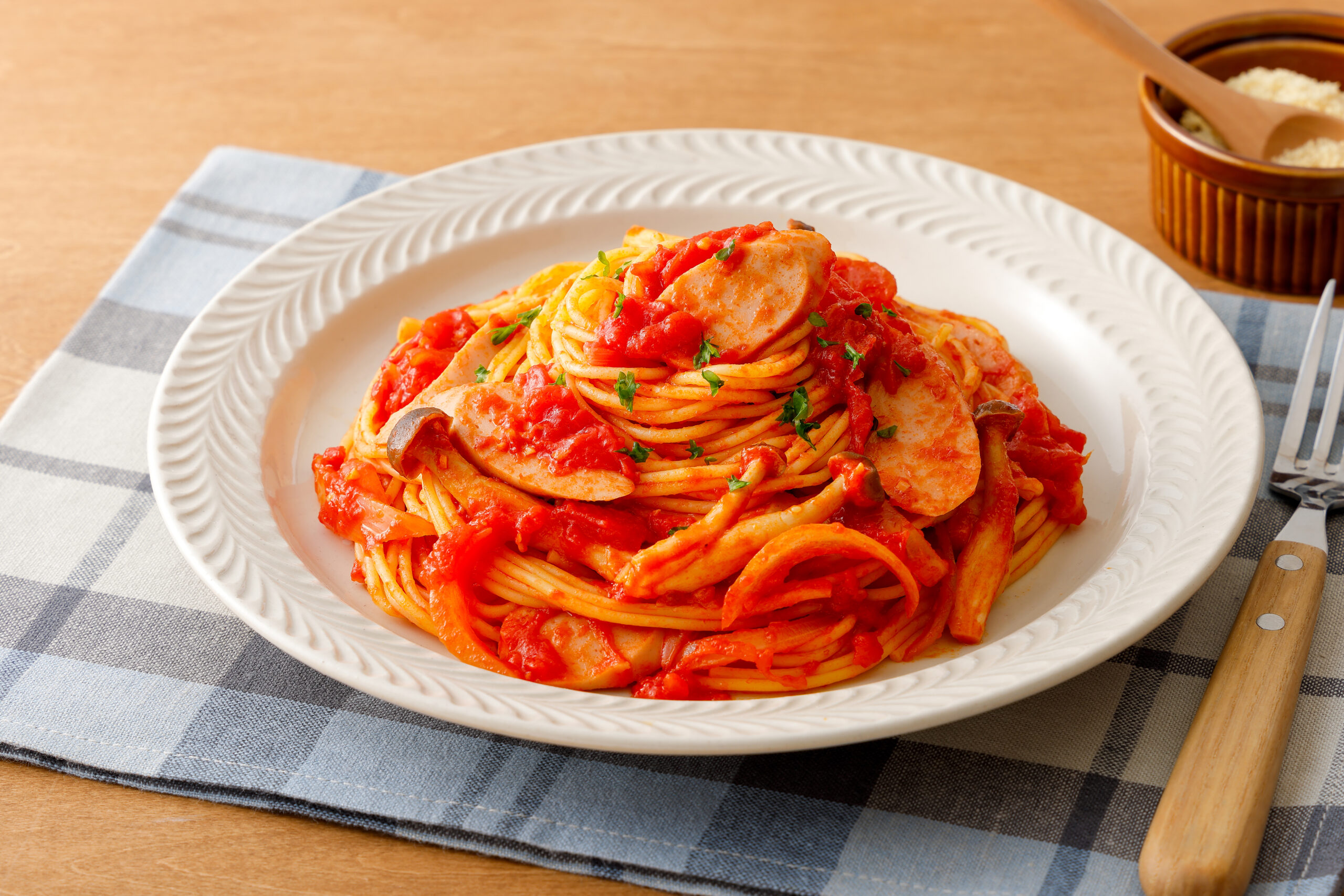 魚肉ソーセージのトマトソースパスタ_1