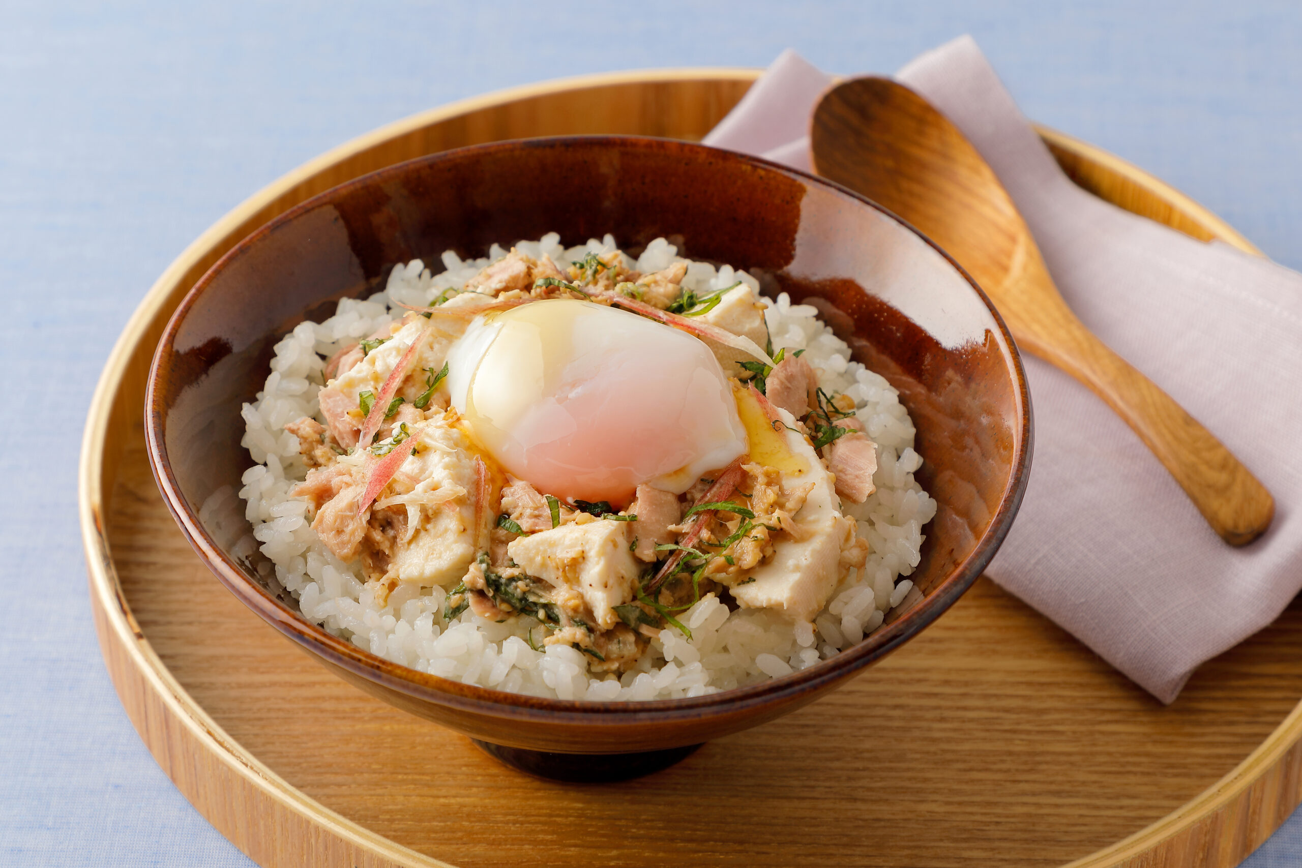 ツナと豆腐の温たまのっけ丼